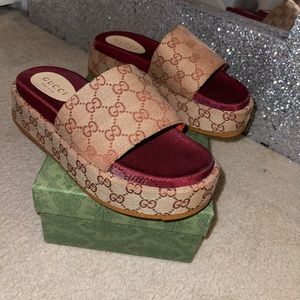 Gucci Beige and Red Platform Sandals